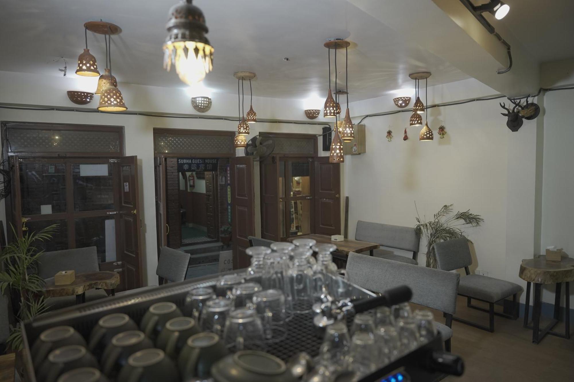 Cosy Hotel Bhatgoan Exterior foto