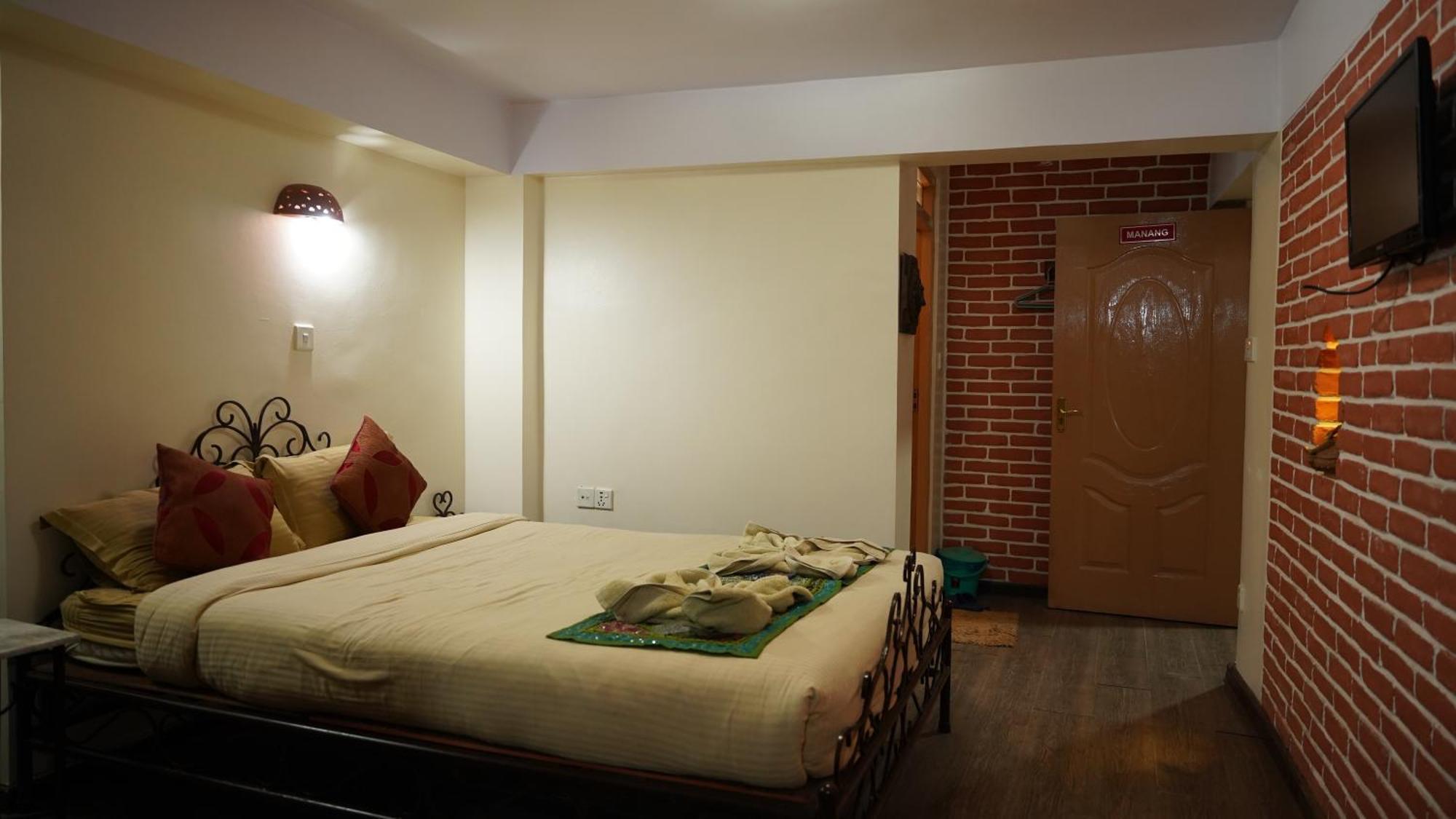 Cosy Hotel Bhatgoan Exterior foto