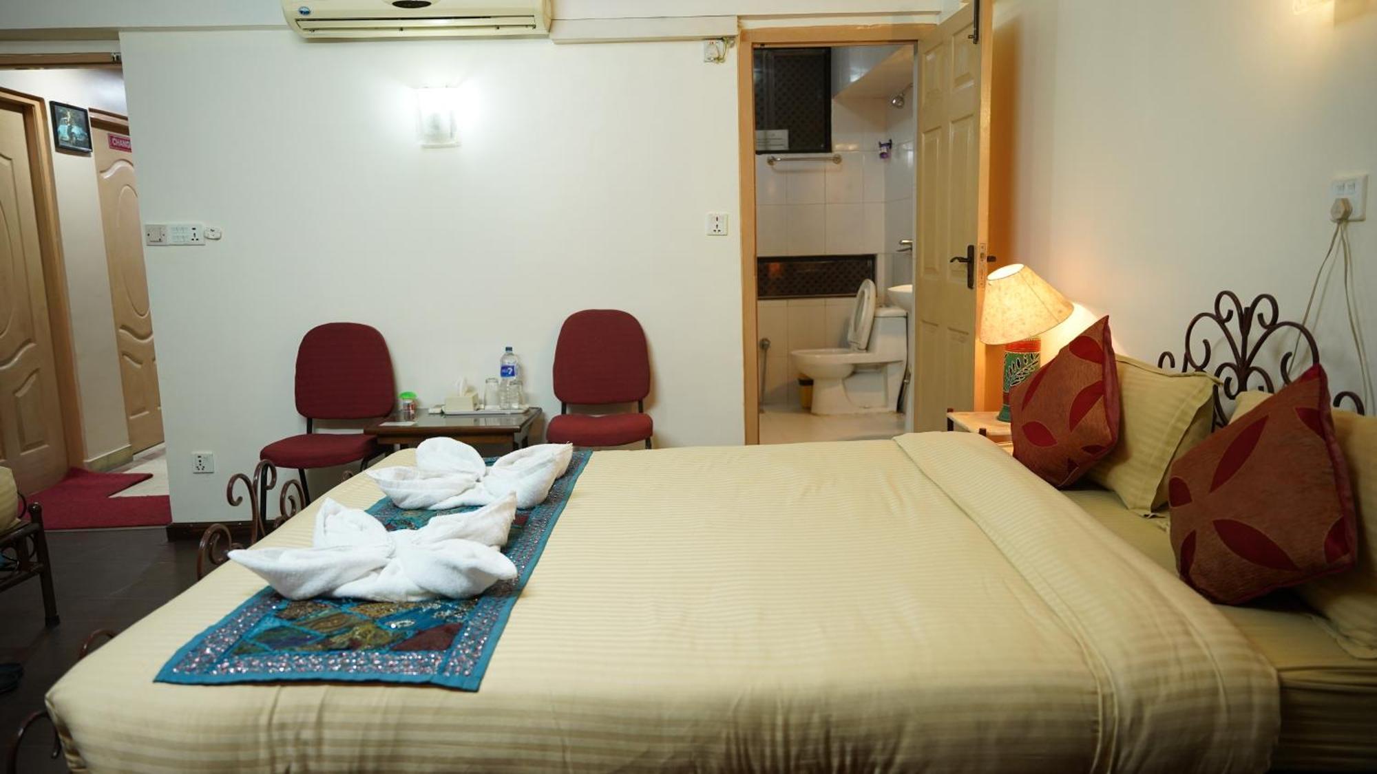 Cosy Hotel Bhatgoan Exterior foto