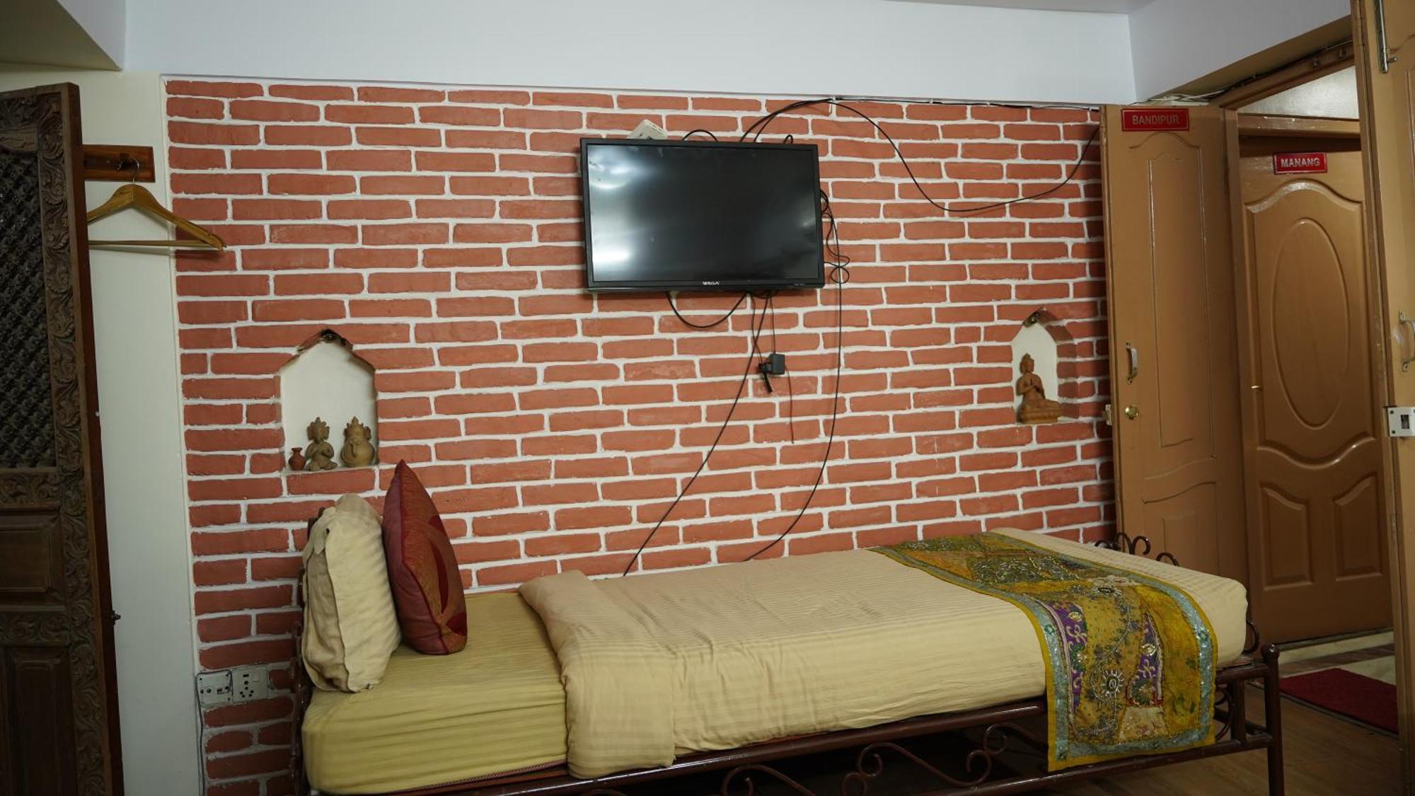 Cosy Hotel Bhatgoan Exterior foto
