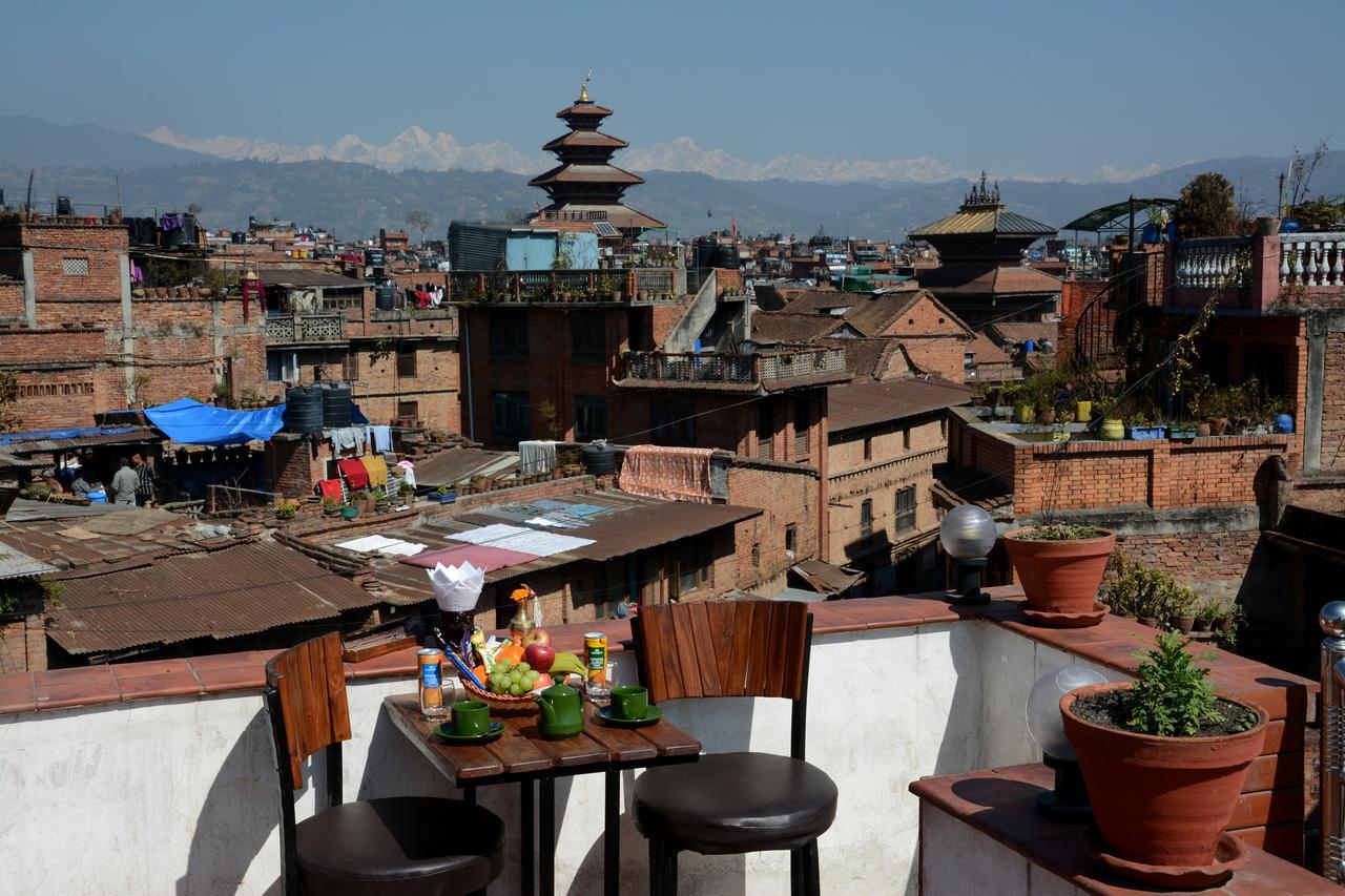 Cosy Hotel Bhatgoan Exterior foto